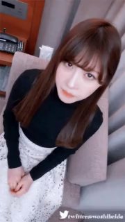 捆住双手搞可爱嫩妹身材长相超美的小女子